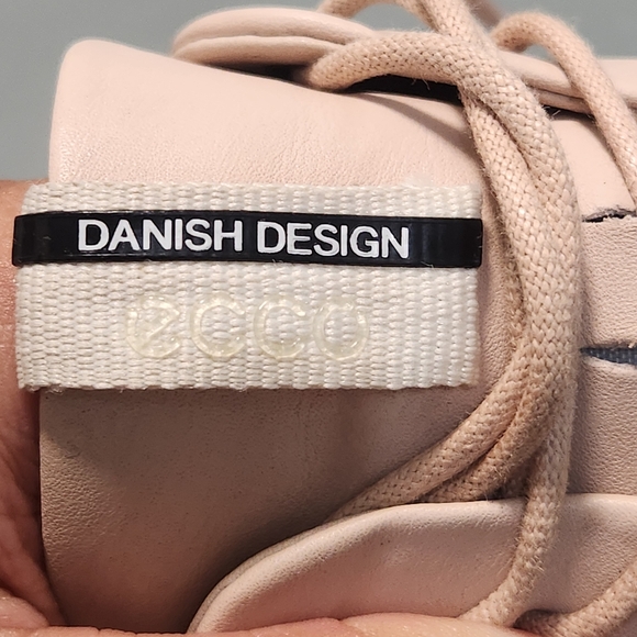 ECCO Soft8W Comfort Sneakers Women's Size 6 Pink Leather LaceUp Shoes Monochrome - Picture 11 of 13